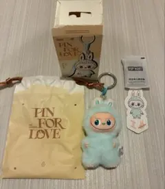 THE MONSTERS PIN FOR LOVE [I] ラブブ