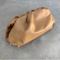 ★ガマ口 ギャザー ショルダーバッグ おしゃれ ベージュ 茶色 大人気 綺麗 美