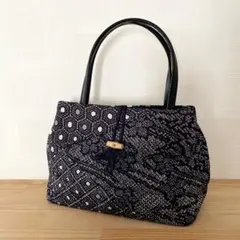 総絞り　和柄　藍色ハンドバッグ　和風小物　レディース