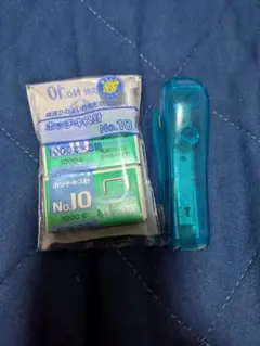 ホチキスとホチキスの芯 2個のセット