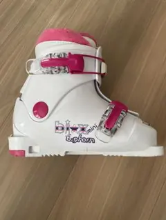 Item thumbnail for item 002b56c9-a1d0-4c75-bc81-fd0644965cc7