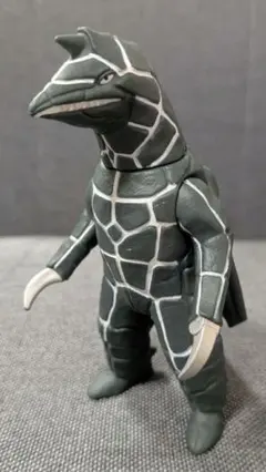 ウルトラ怪獣ソフビ　HGウルトラマン　再生ドラコ　リペイント完成品 ウルトラ怪獣ソフビ HGウルトラマン 再生ドラコ リペイント完成品