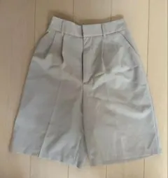 GU ベージュ ハーフパンツ ウエストゴム