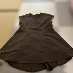 半袖　フレアシルエット　チュニック　カーキのサムネイル