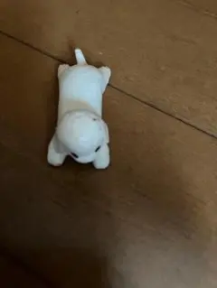 犬のミニチュアフィギュア ホワイト