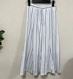 NANING9 ストライプ柄 ロングフレアスカート ホワイト×ブルー 前スリットのサムネイル