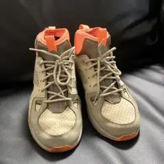 Nike ACG スニーカー