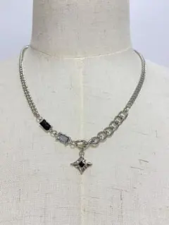 【メンズ】シルバーチェーンネックレス ストーン付き