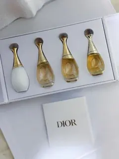 Diorディオール♡ミニ香水4本セットのサムネイル