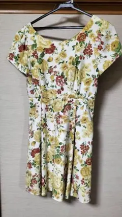 CECIL McBEE 花柄ミニワンピース