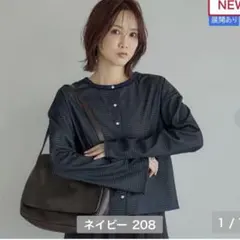 レディース　プルオーバー（田中里奈さん）　Mサイズ