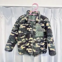 【キッズアウター】迷彩柄 フリースジャケット 110cm