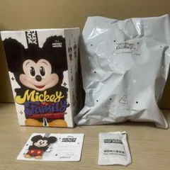 y.cha.d様専用新品 POPMART Disney ミッキーーキーホルダー♥️