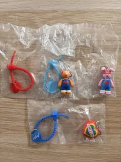 Wiggle Wiggle ウィーグルウィーグル カラフルマルチチャーム