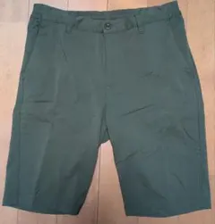 美品　イッカ　メンズハーフパンツ　カーキ　Sサイズのサムネイル