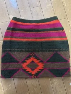 ZARA 幾何学模様タイトスカート EUR36