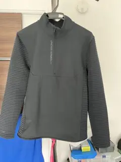 【美品】 アンダーアーマー　ハーフジップ　長袖
