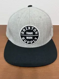 【BRIXTON】スナップバック キャップ グレー ブラックのサムネイル