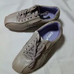 asics 合成皮革 スニーカー ライトグレー　22.0cm 未使用