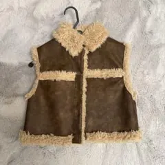 VEQUMベスト ブラウン VEQUM（VEQUM）の「【VEQUM】SHORT FAKE MOUTON VEST（ベスト）」 - WEAR