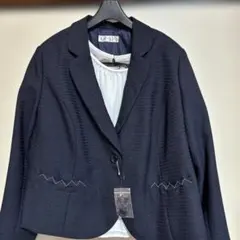 プライベートレーベル34号スカートなし。ジャケットブラウス