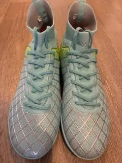 ハイカットフットサルシューズ