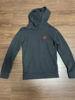 adidas originals パーカー