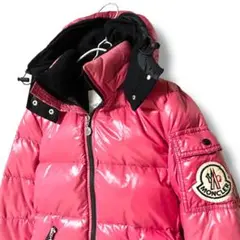 ピンク ダウンジャケット