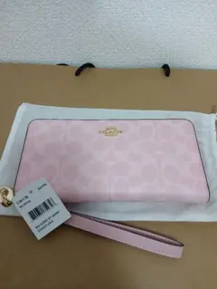 た*ず様 む*れ様 COACH 長財布 ピンク シグネチャー ストラップ付