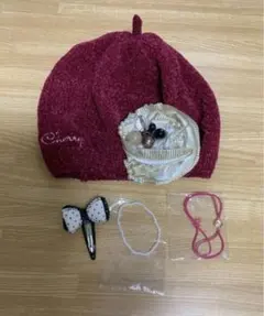 【新品】　ワインレッド装飾付きニット帽
