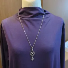 四つ葉のロングネックレス。ございました