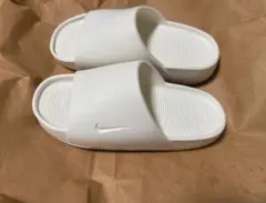 Nike ホワイト スポーツサンダル