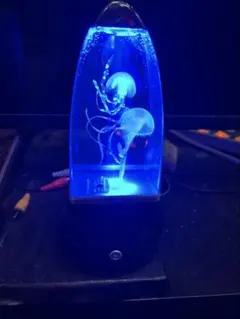 クラゲモチーフのLEDライト