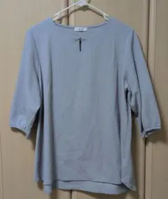 a.v.vカットソー　Lサイズ