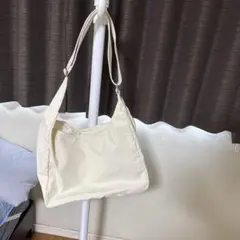 ショルダーバッグ