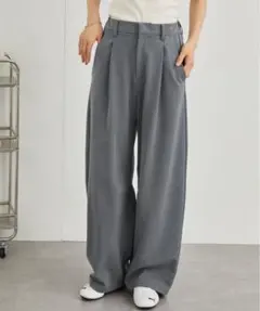 ワイドカーブタックスラックスパンツ