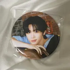 BTS☆V(テテ)缶バッジ 大 10.5cm - メルカリ