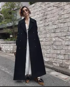 ブラック ダブルブレスト ロングコートのサムネイル