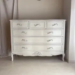 ハンプトン　チェスト　シャビーシック　フレンチシャビー　白家具　サイドボード　棚