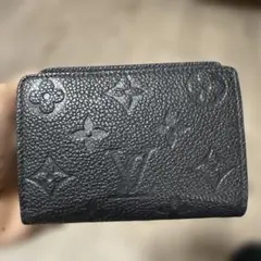 新型IC】ルイヴィトン アンプラント クレア 二つ折り財布 ブラック