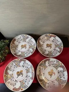 古伊万里　手描き花柄獅子デザイン平皿　中皿　金彩入り　４枚さセット　昭和レトロ