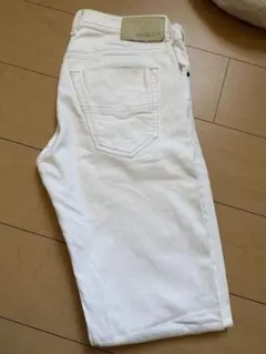 dieselホワイトスリムフィットデニム 32インチ