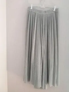 【美品】UNIQLO　プリーツワイドパンツ　イージーパンツ　薄ミントグリーン　L