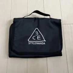3CE 黒 ナイロン メイクポーチ 化粧ポーチのサムネイル