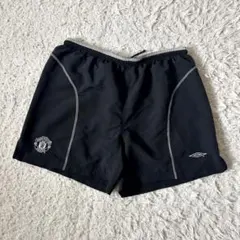 希少 UMBRO マンチェスターユナイテッド ハーフパンツ ナイロンショーツのサムネイル