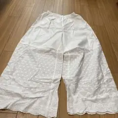 HUG.U ホワイト　ペチコート　 ワイドパンツ