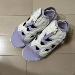 【新品未使用】Reebok インスタポンプフューリー サンダル ジップ