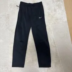 Nike 黒 ジョガーパンツ