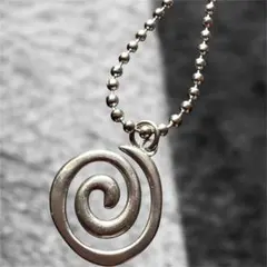 アクセサリー soonerorlater guruguru necklace SOL soonerorlater guruguru necklace SOL - メルカリ