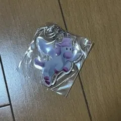 たべっ子どうぶつ　アクリルキーホルダー　ぺがさすちゃん